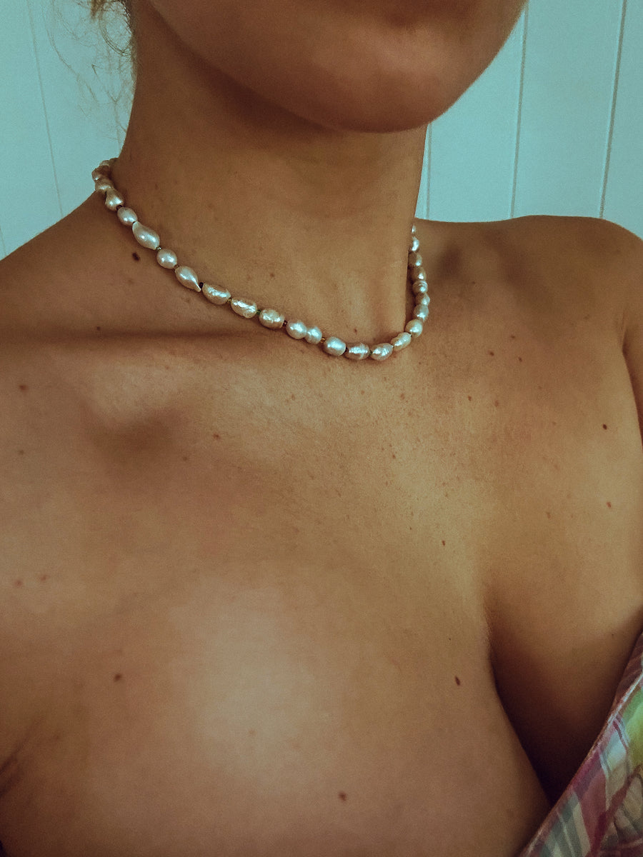 Pearl necklace 8