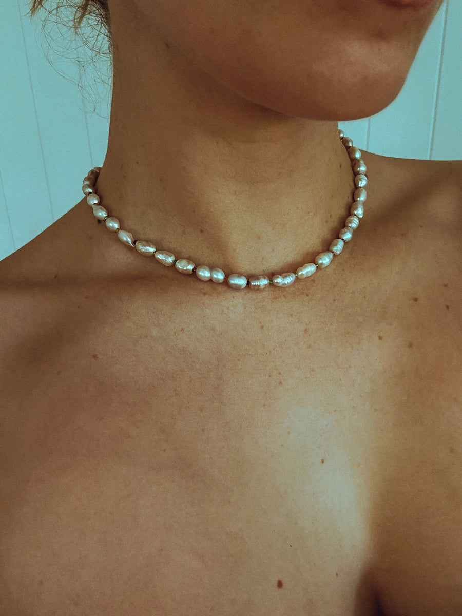 Pearl necklace 8