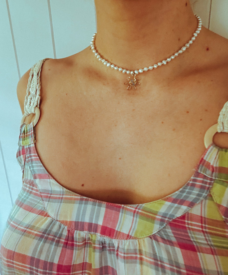Pearl necklace 4