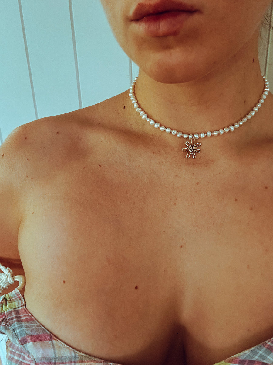 Pearl necklace 4