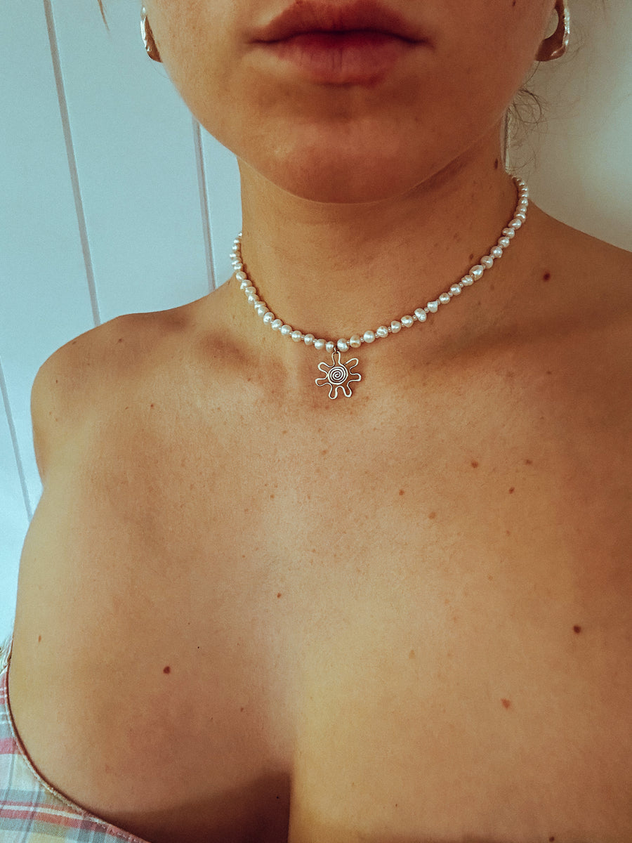 Pearl necklace 4