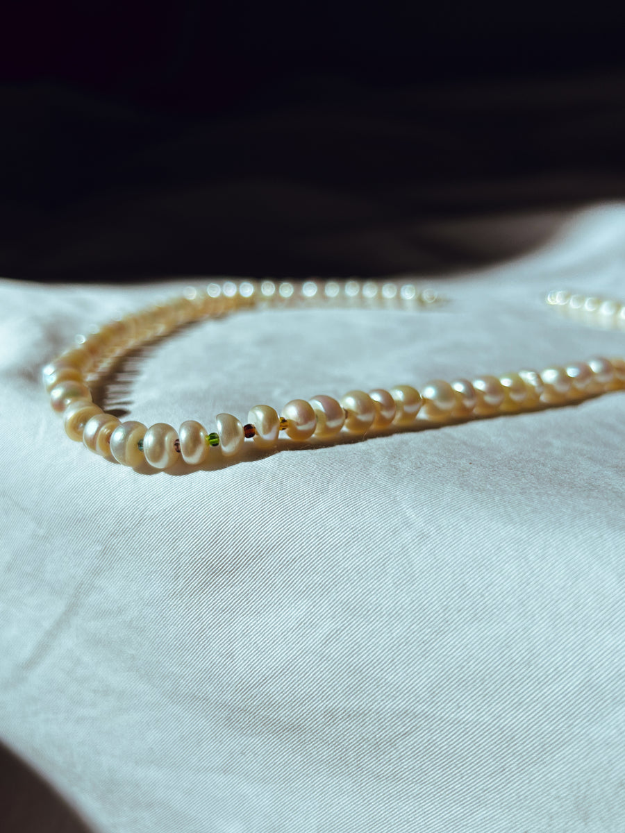 Pearl necklace 7