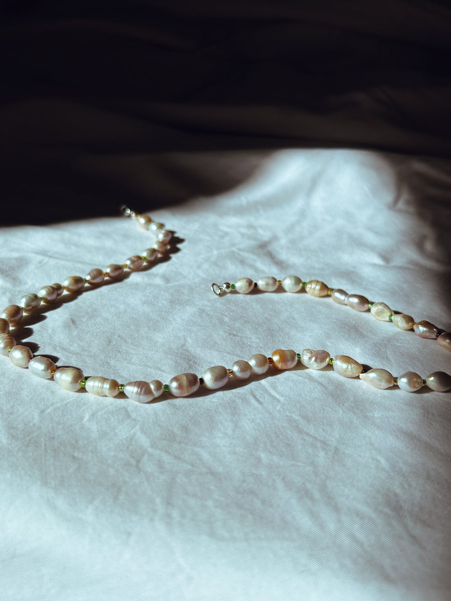 Pearl necklace 8