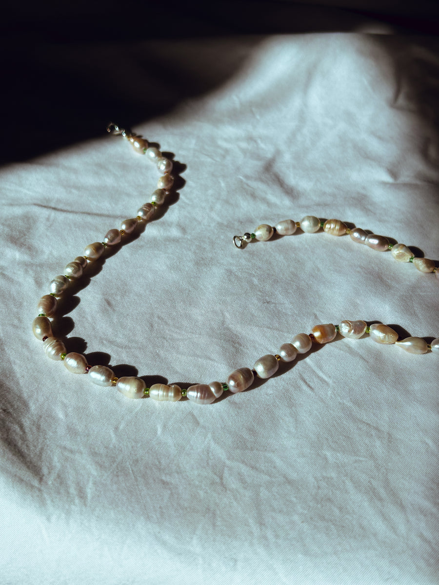 Pearl necklace 8